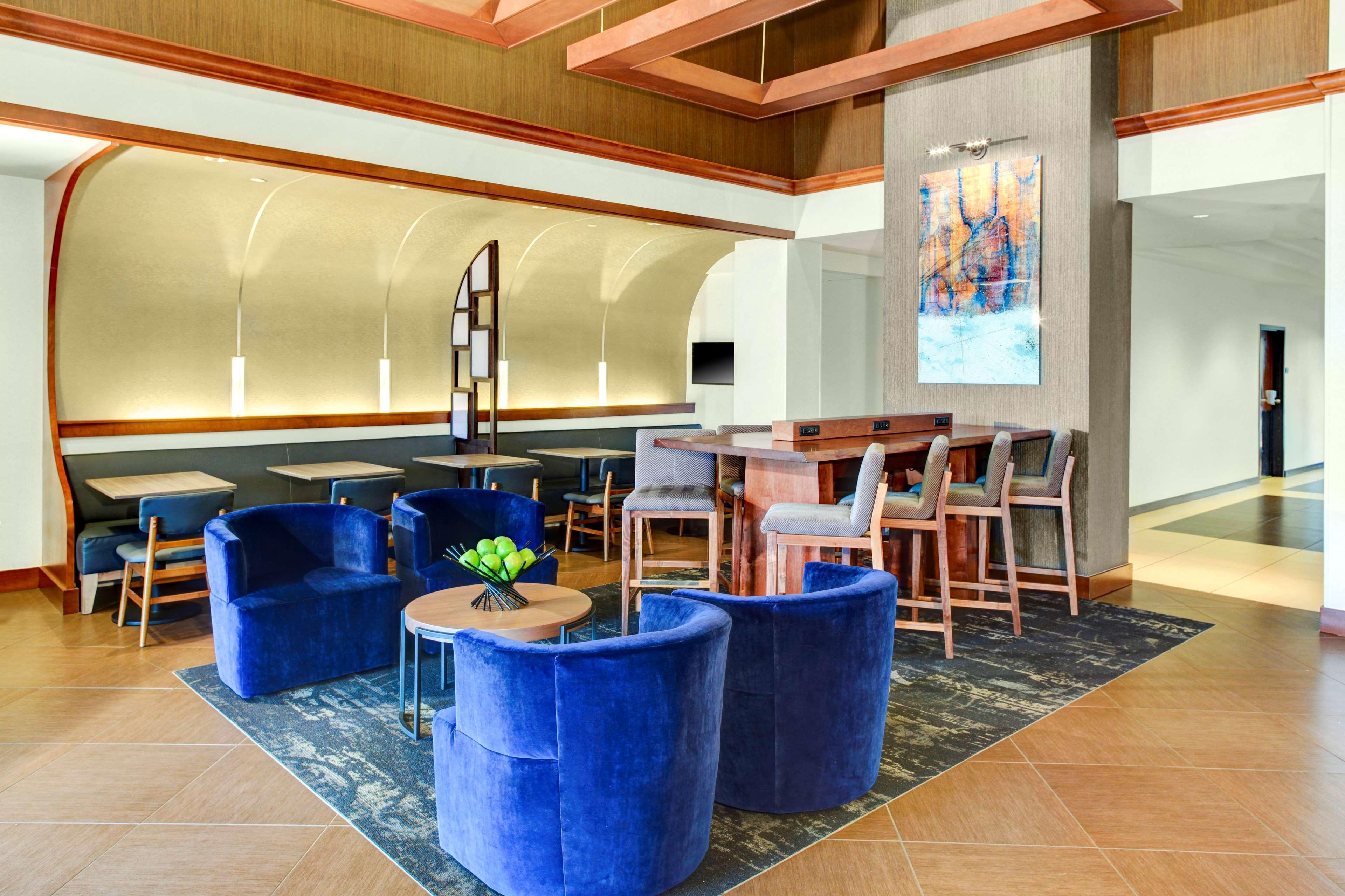 Hyatt Place Pittsburgh Airport - Robinson Mall Робинсон-Тауншип Экстерьер фото