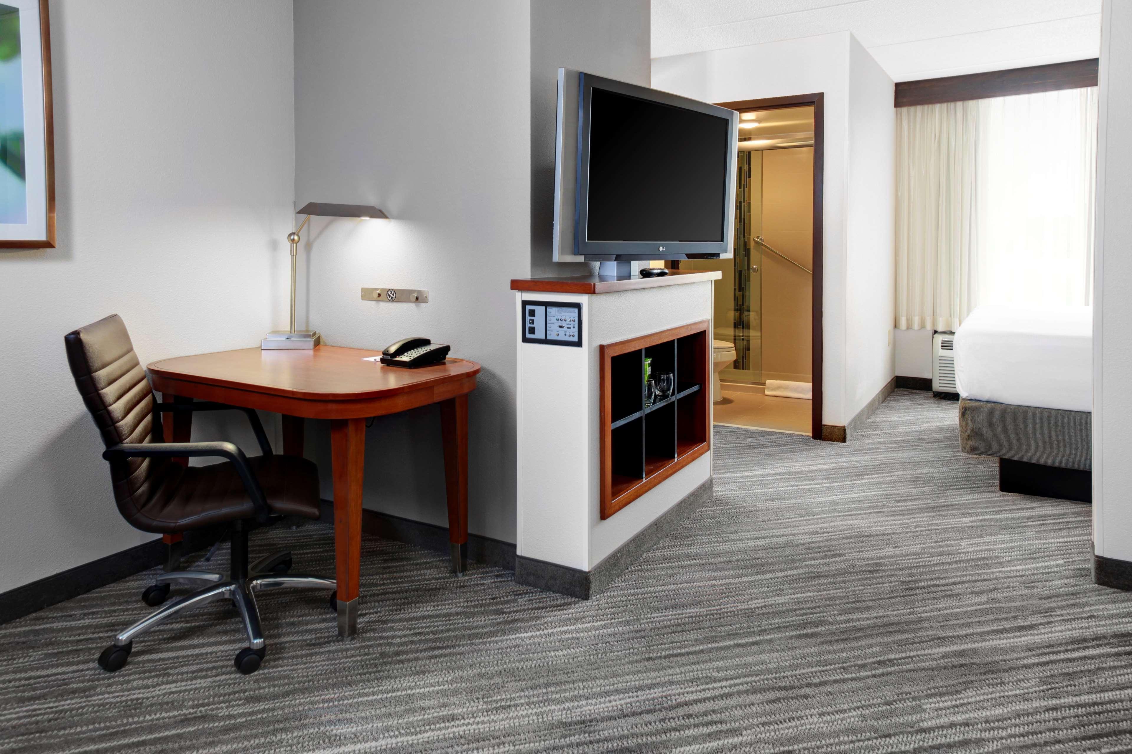 Hyatt Place Pittsburgh Airport - Robinson Mall Робинсон-Тауншип Экстерьер фото